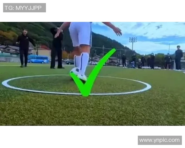 足球比赛中球星停球技巧与应对策略解析